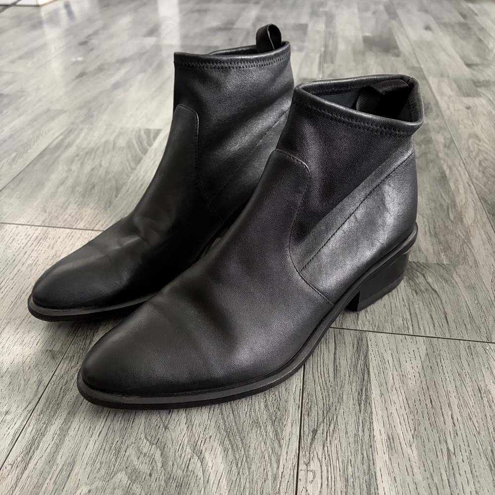 Alexander Wang Black Leather Ankle Chelsea Boots